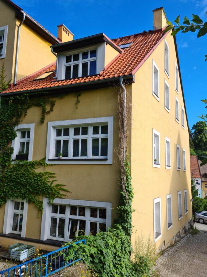 Apartament W Starej Szkole Apartman Srebrna Góra Kültér fotó