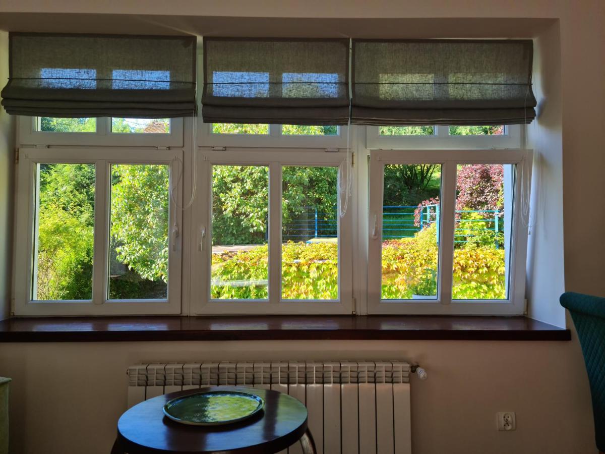 Apartament W Starej Szkole Apartman Srebrna Góra Kültér fotó