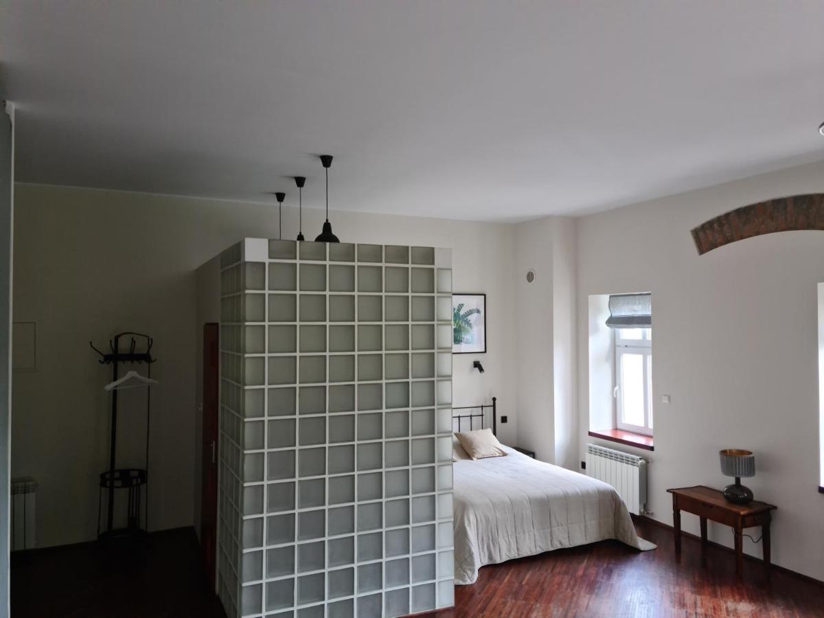 Apartament W Starej Szkole Apartman Srebrna Góra Kültér fotó