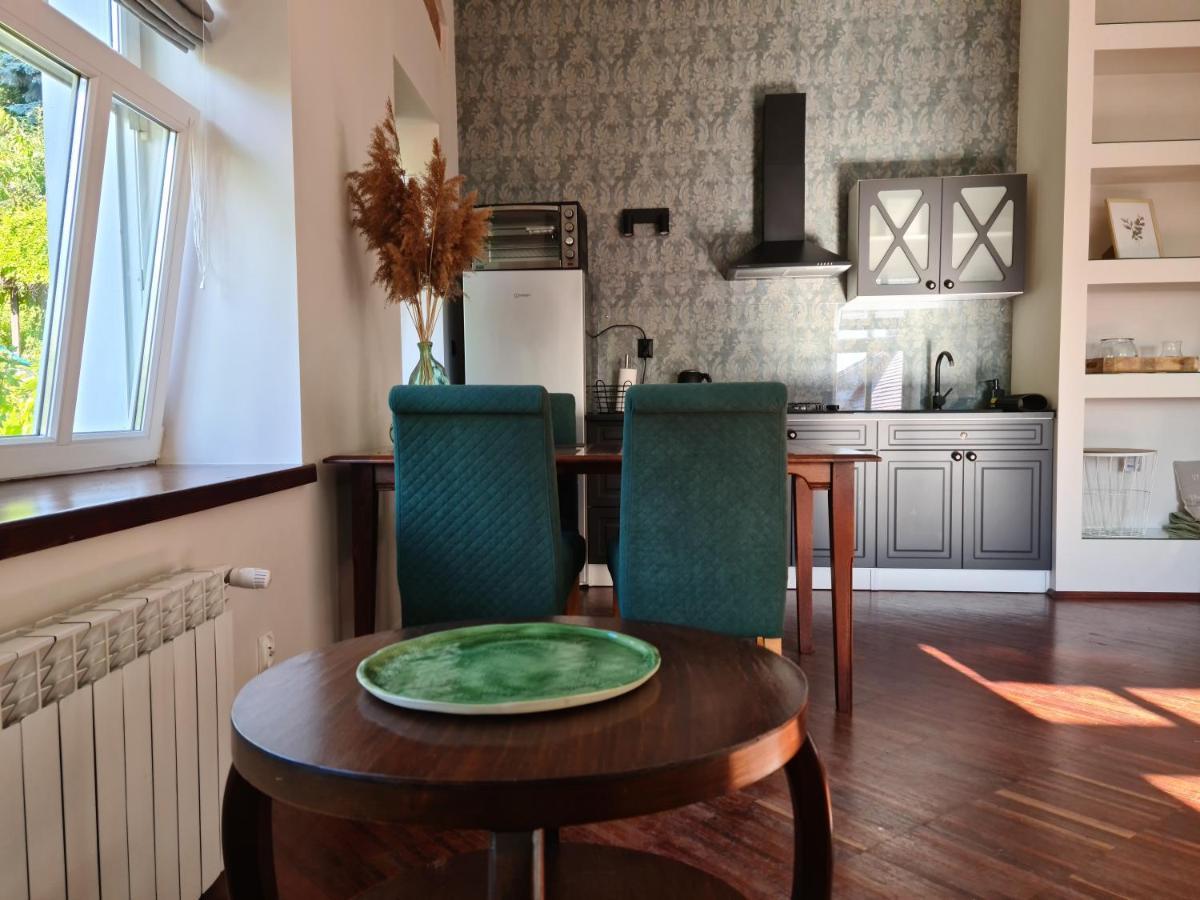 Apartament W Starej Szkole Apartman Srebrna Góra Kültér fotó